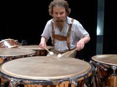 273 kByte © Peter Krischunas